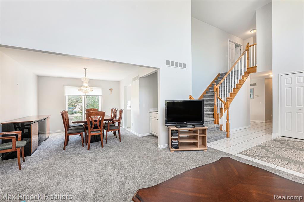 6011 MAPLE FOREST, West Bloomfield, MI — Photo 6