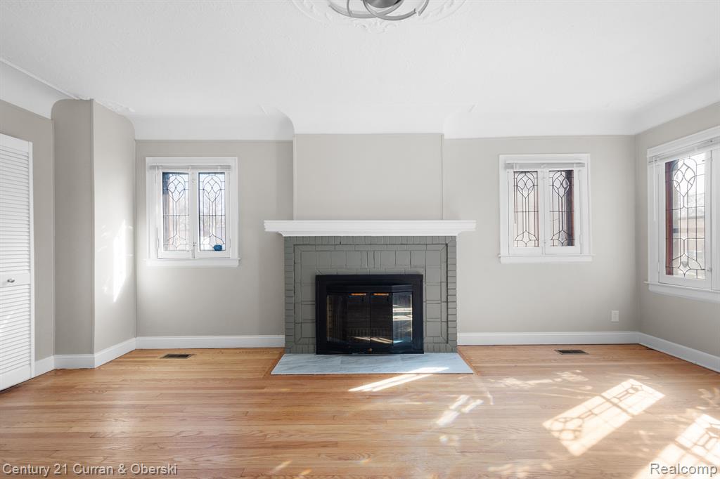 5026 KENSINGTON Avenue, Detroit, MI 48224 — Photo 6
