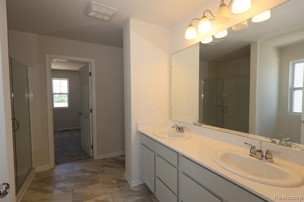 634 Harvest Way, Chelsea, MI 48118 — Photo 11
