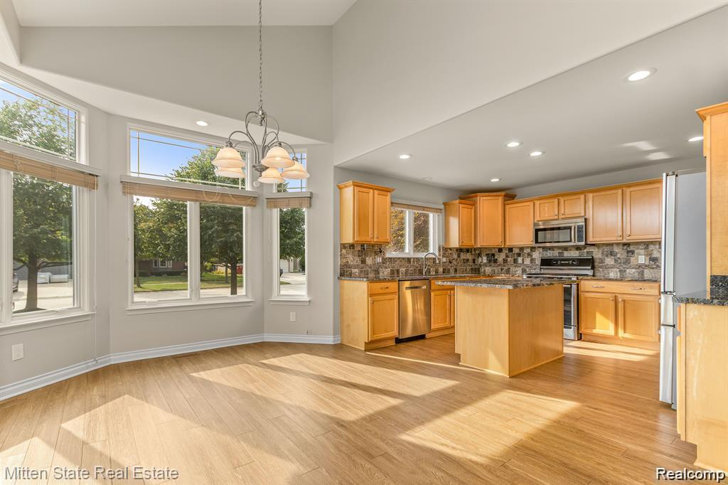21254 Clayton Drive, Macomb, MI 48044 — Photo 42