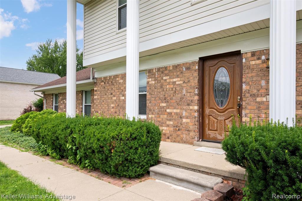 5016 Patrick Road, West Bloomfield, MI — Photo 4
