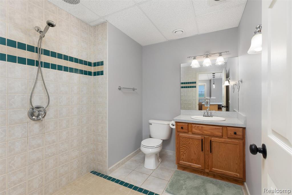 111 Oak Bark Drive, Howell, MI 48843 — Photo 39