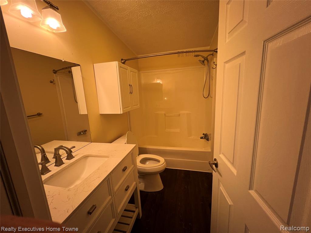 124 Hidden, Fort Gratiot, MI 48059 — Photo 10