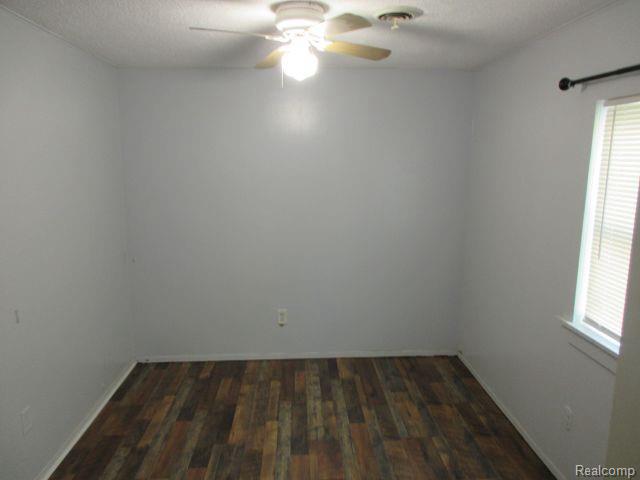 4059 Chenlot Lane, Waterford, MI 48328 — Photo 9