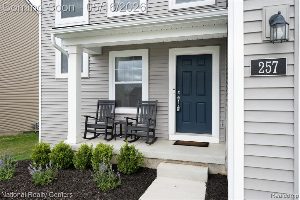 257 Sandhill Court, White Lake, MI — Photo 3