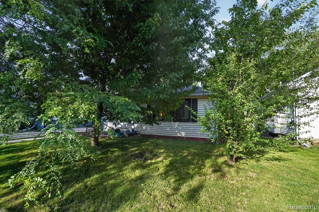422 N Francis Avenue, Lansing, MI 48912 — Photo 42