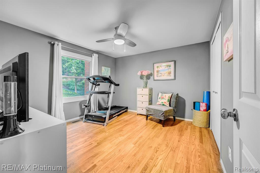 9003 SPENCER Court, Brighton, MI 48116 — Photo 24