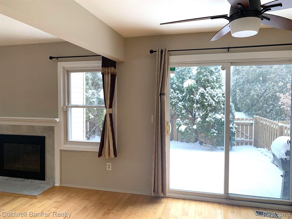 5109 BUCKINGHAM, 403, Troy, MI 48098 — Photo 6
