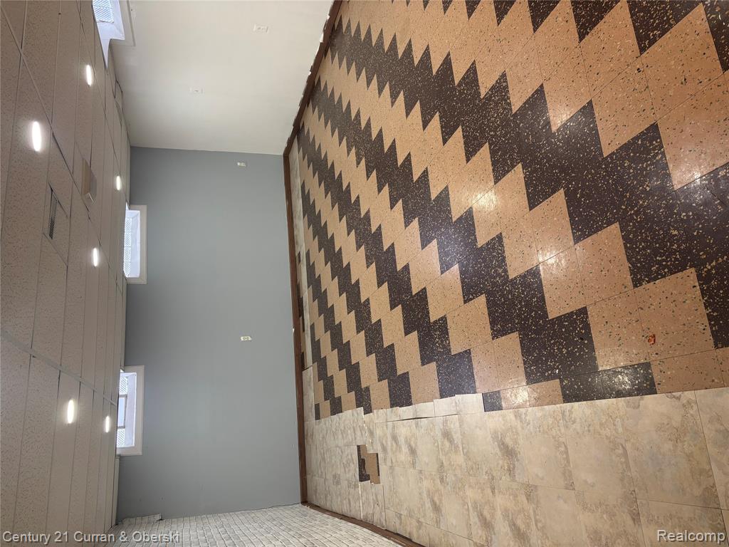 8539 Norborne Avenue, Dearborn Heights, MI 48127 — Photo 8