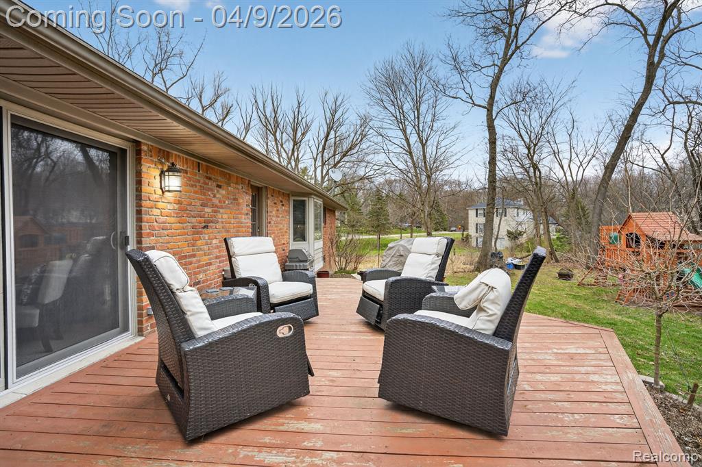341 Ridgewood Road, Rochester, MI 48306 — Photo 58