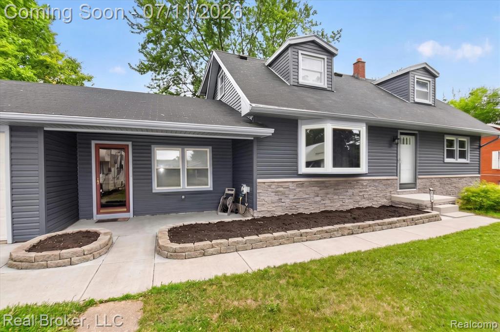 245 Bates Lane, Monroe, MI 48162 — Photo 2