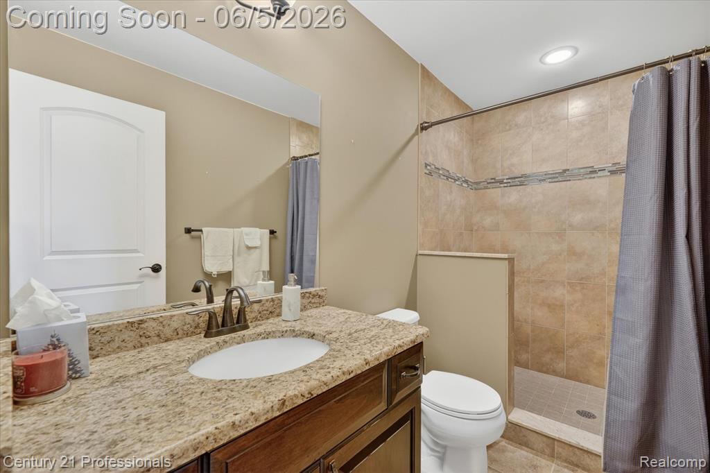 2212 Heidi Drive, Oxford, MI 48370 — Photo 31