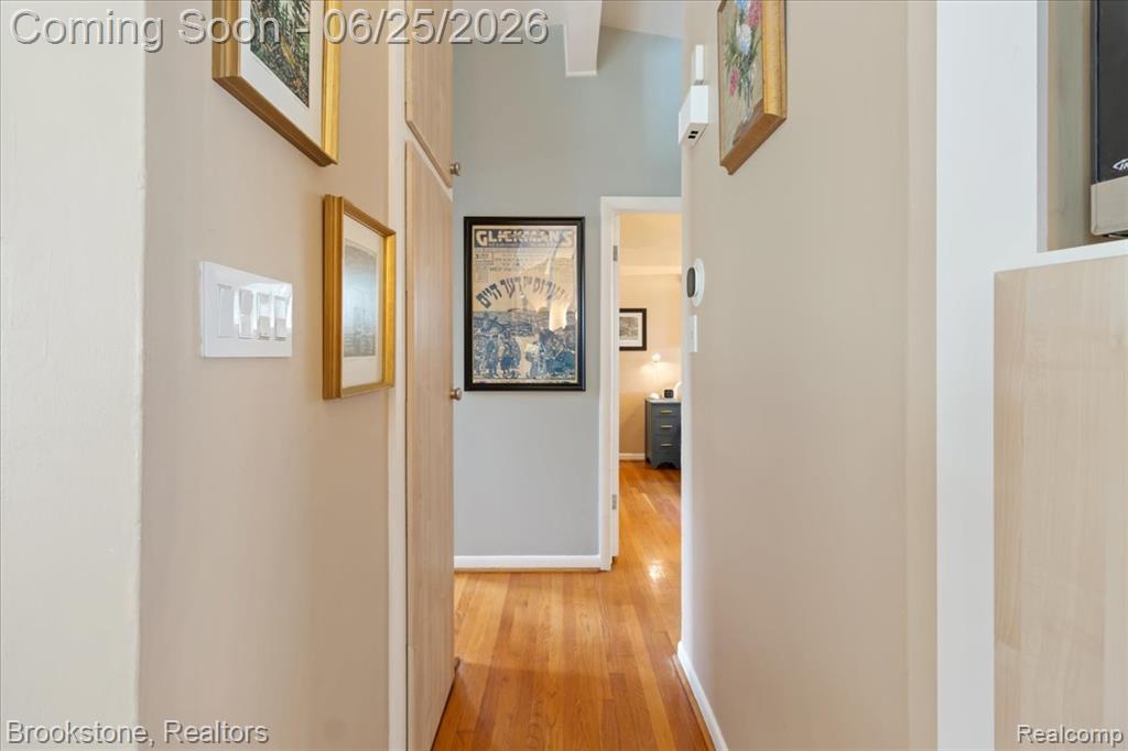 24210 Beverly Street, Oak Park, MI 48237 — Photo 9