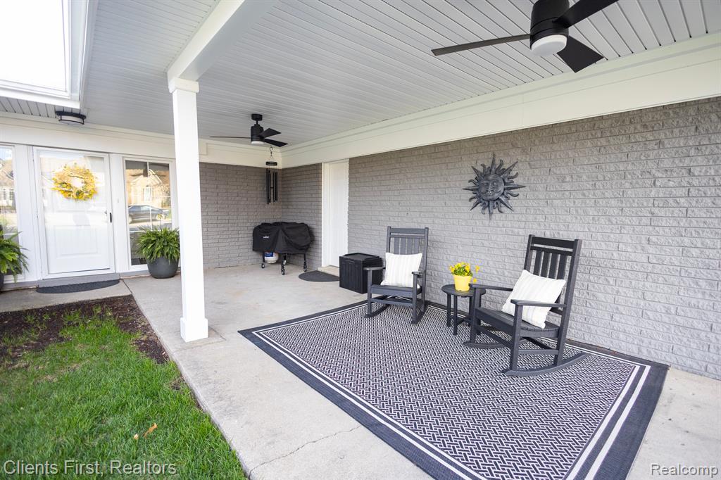 489 BERRY PATCH Lane, White Lake, MI — Photo 41