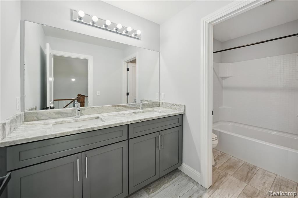 595 BRIGHTON LAKE RD, Brighton, MI 48116 — Photo 28