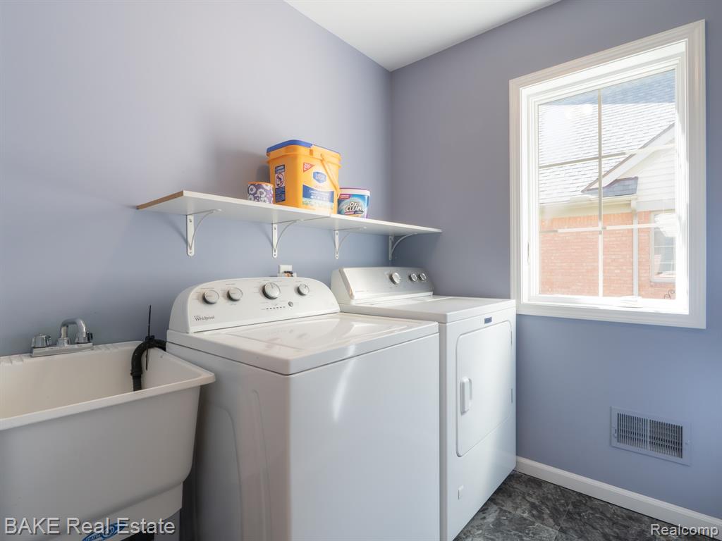 43576 Abbey Circle, Canton, MI 48187 — Photo 23