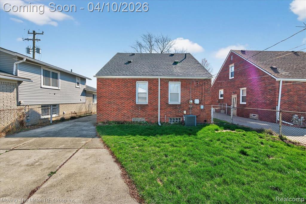 7134 Robinson Avenue, Allen Park, MI 48101 — Photo 37
