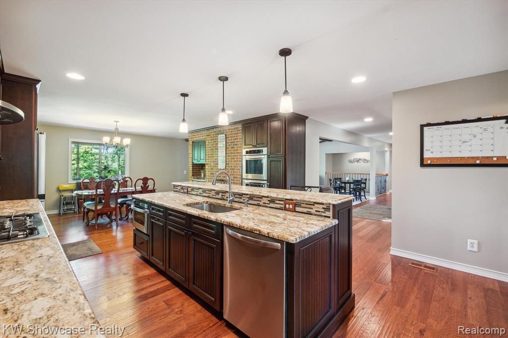 4020 Watuga Street, Commerce Twp, MI 48390 — Photo 15