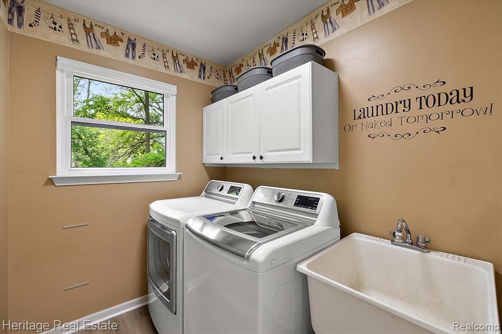 624 Glenmoor Drive, Oxford, MI 48371 — Photo 19