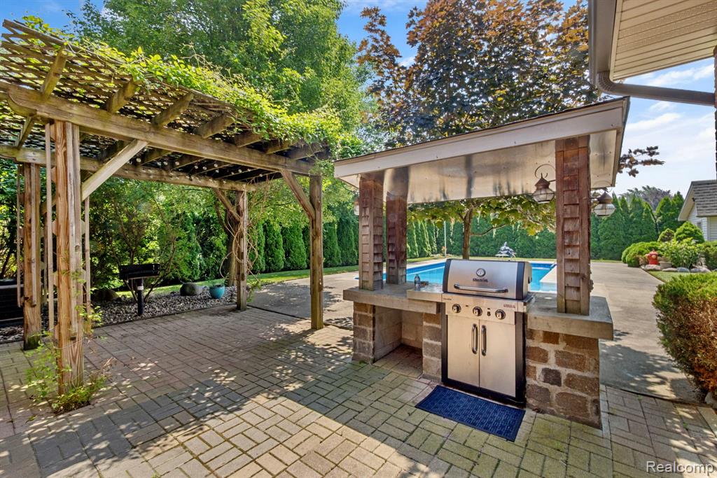 8400 Oak Shade Court, Davison, MI 48423 — Photo 44