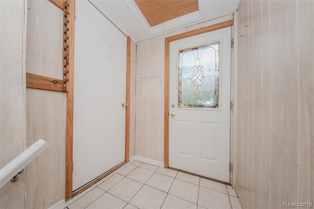 9042 Gale Road, White Lake, MI — Photo 44