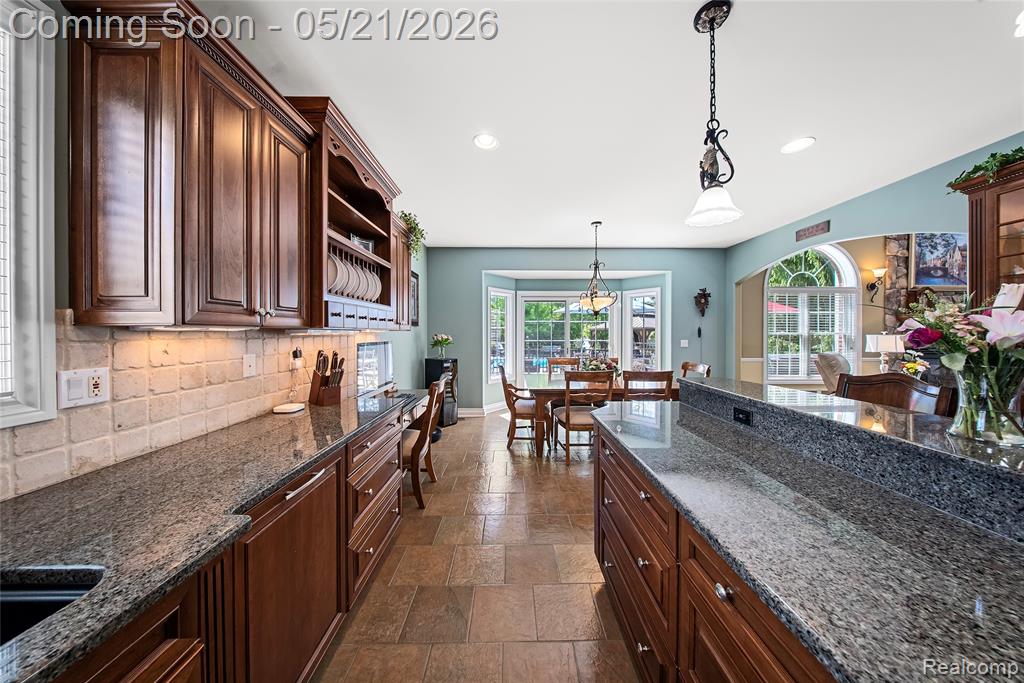 8425 Grays Drive, Grosse Ile, MI 48138 — Photo 17
