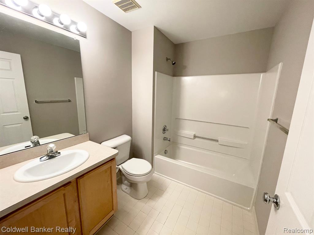 39634 ROCKCREST Lane, Northville, MI — Photo 17