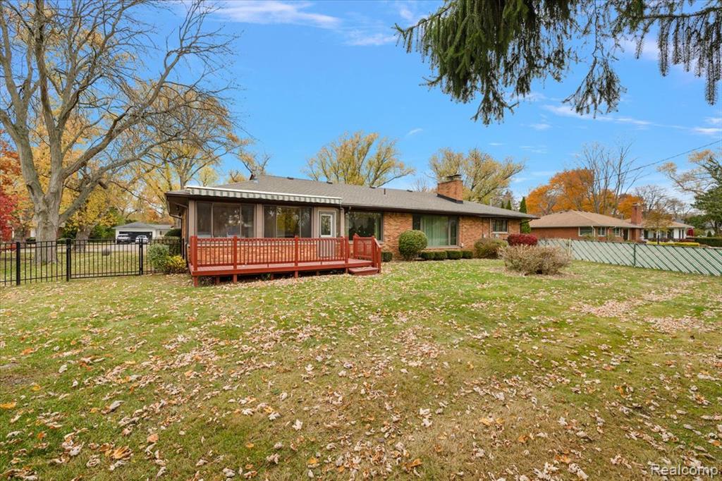 17455 Kinross Avenue, Beverly Hills, MI 48025 — Photo 34
