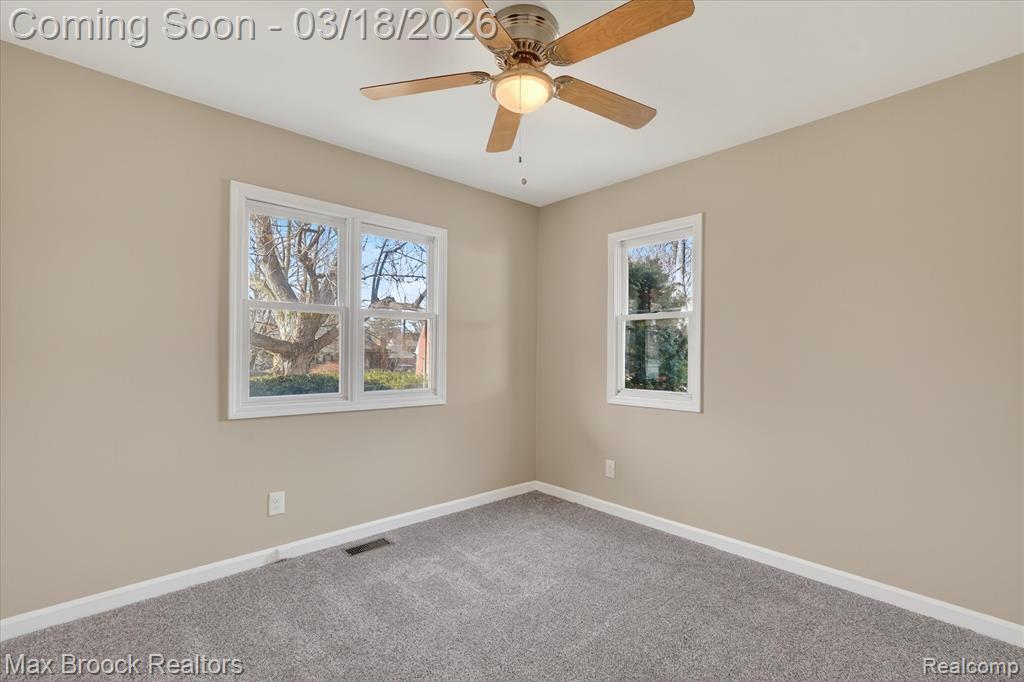 4414 Robinwood Avenue, Royal Oak, MI 48073 — Photo 9