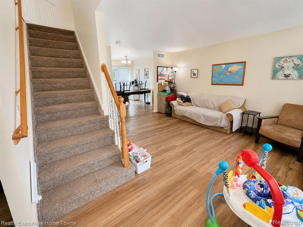 2914 South Boulevard, Port Huron, MI 48060 — Photo 5