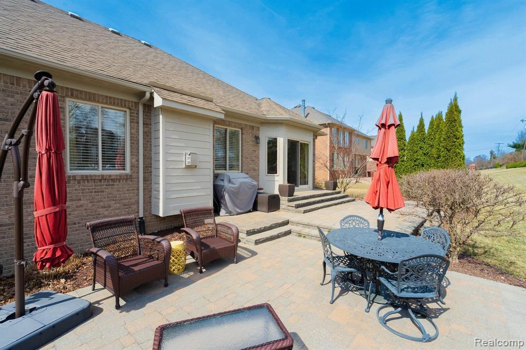 51112 MERRY Lane, Shelby Twp, MI 48316 — Photo 10