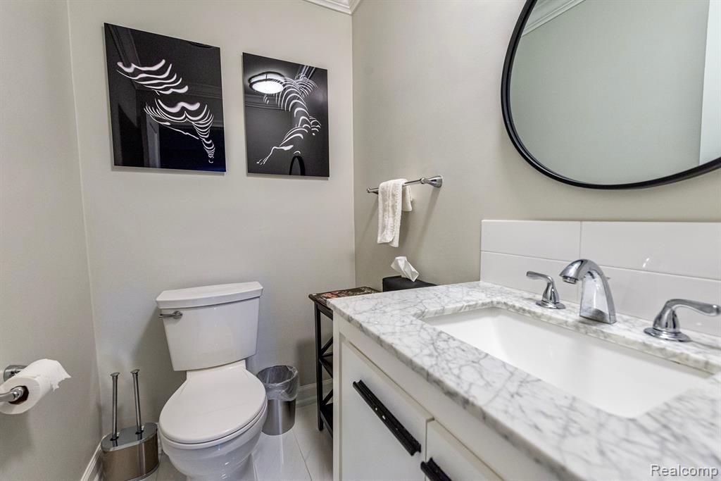 895 S GLENHURST Drive, Birmingham, MI 48009 — Photo 26