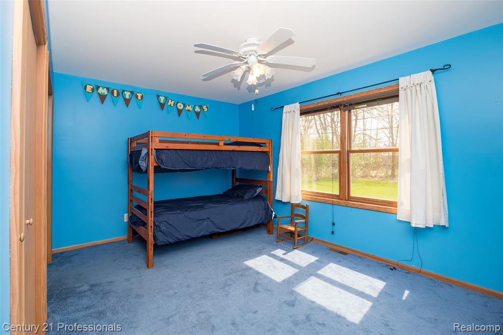 6591 Windiate Road, Waterford, MI 48329 — Photo 23