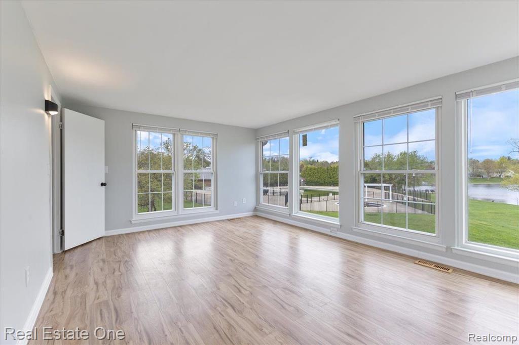 20098 BRYN MAWR, Northville, MI 48167 — Photo 34