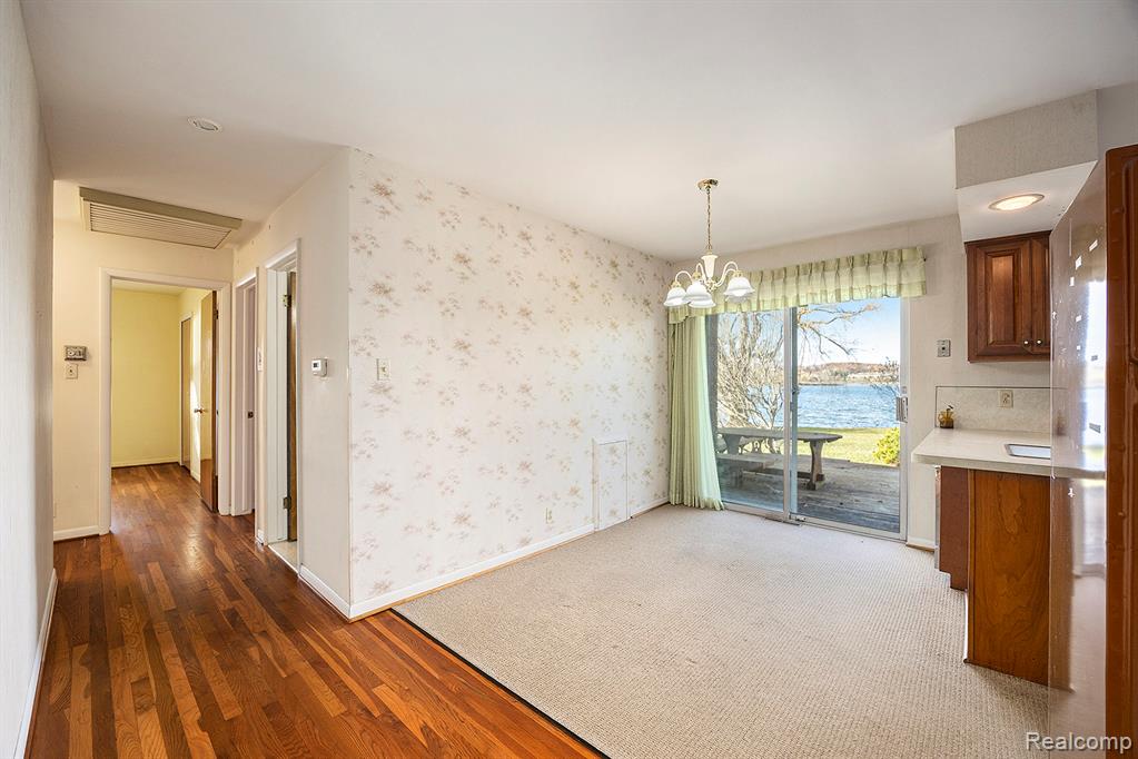 736 Beachway Drive, White Lake, MI 48383 — Photo 5