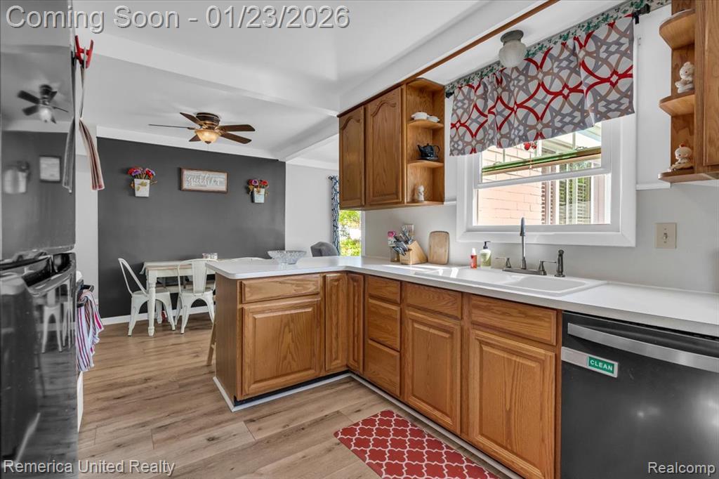 570 Cardwell Street, Garden City, MI — Photo 5