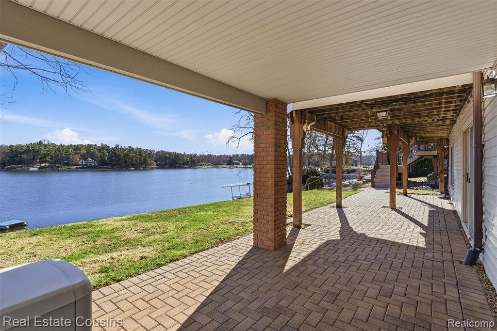 8028 Ore Knob Drive, Fenton, MI 48430 — Photo 40