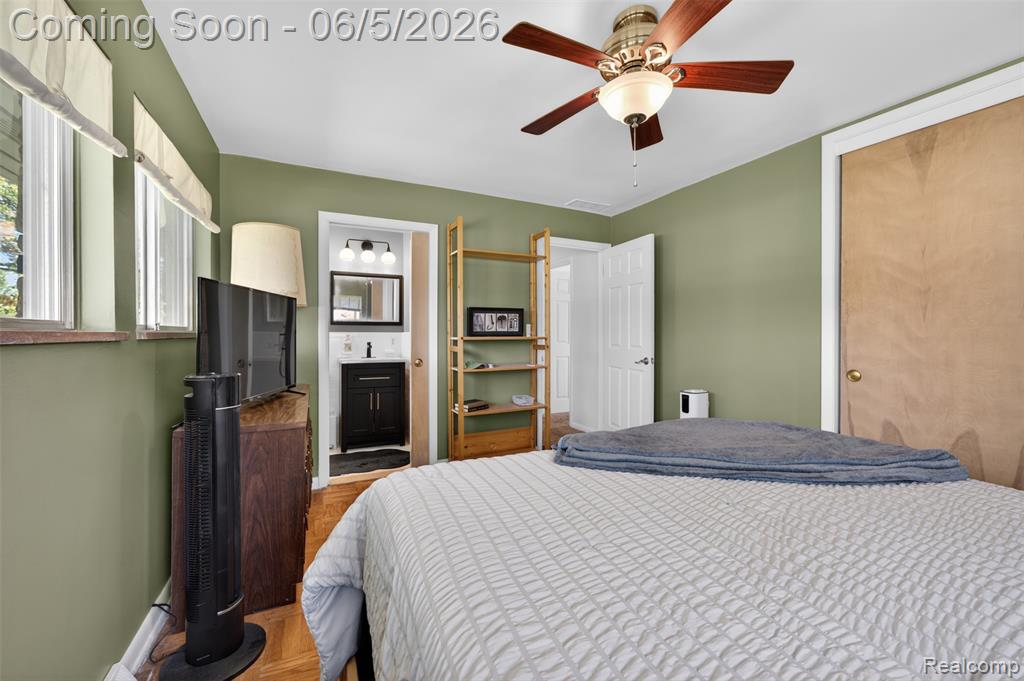 7174 Meadowvue Drive, Grand Blanc, MI 48439 — Photo 43