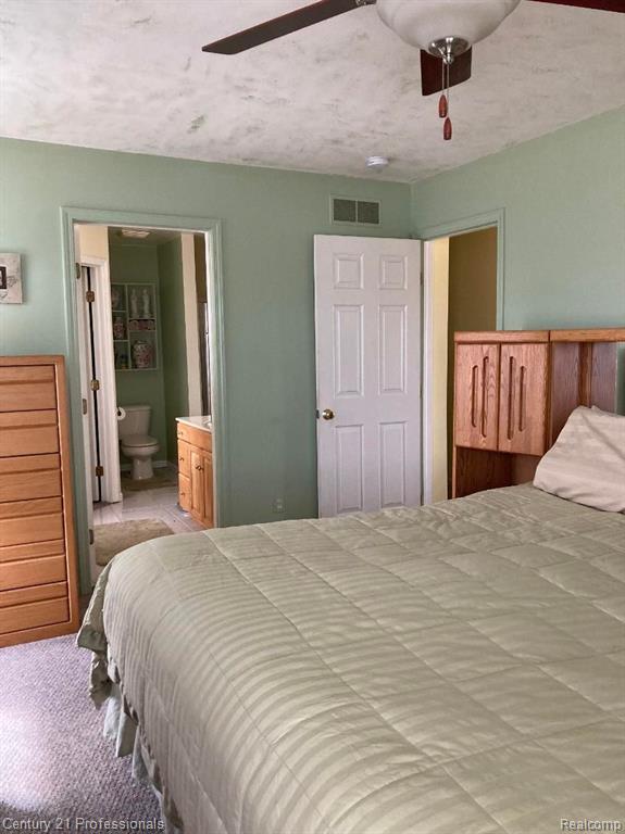 1451 ASHLYN Court, Fowlerville, MI 48836 — Photo 38