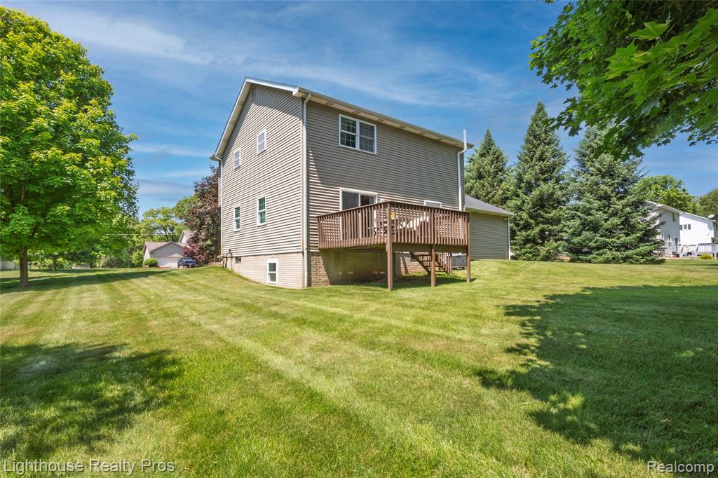 6713 Cheddar Valley Drive, Brighton, MI 48116 — Photo 35