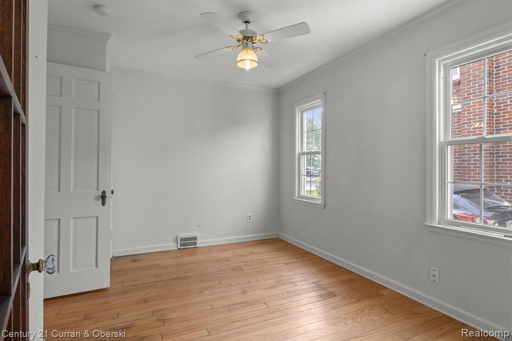 917 N MELBORN Street, Dearborn, MI 48128 — Photo 20