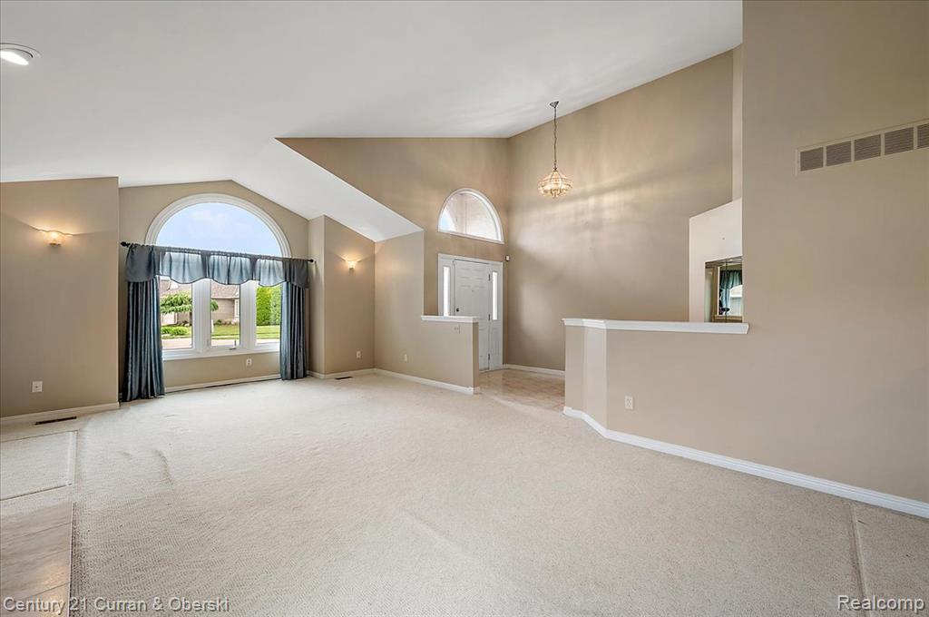 52179 Sawmill Creek Drive, Macomb, MI 48042 — Photo 15