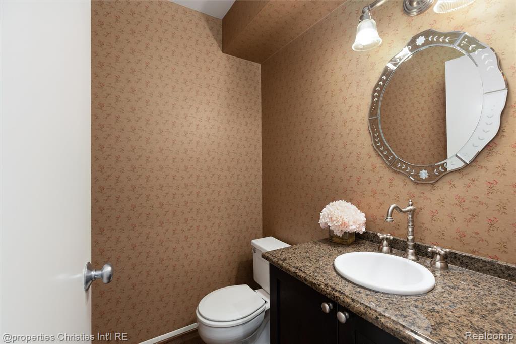 4768 Wendrick Drive, West Bloomfield, MI 48323 — Photo 18