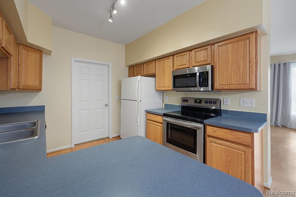 3424 Kneeland Circle, Howell, MI 48843 — Photo 7