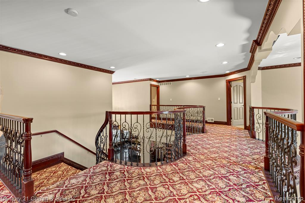 6318 Whitefield Street, Dearborn Heights, MI 48127 — Photo 33