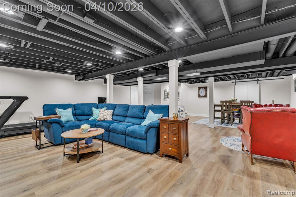 47105 Larchmont Drive, Canton, MI 48187 — Photo 52