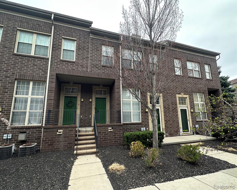 7 GEORGETOWN, Dearborn, MI 48126 — Photo 2