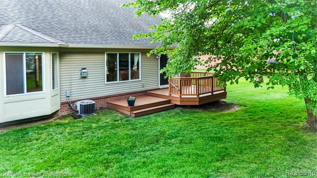 5711 Ortman Drive, Sterling Heights, MI 48314 — Photo 41