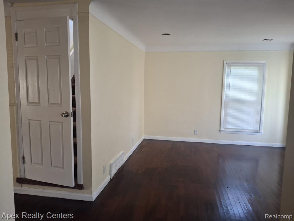 19158 Blackstone Street, Detroit, MI 48219 — Photo 4