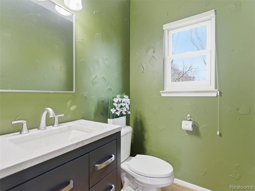 7640 Clintonville Road, Clarkston, MI 48348 — Photo 15
